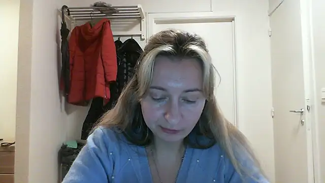 SusanCurt online show from November 25, 10:48 am