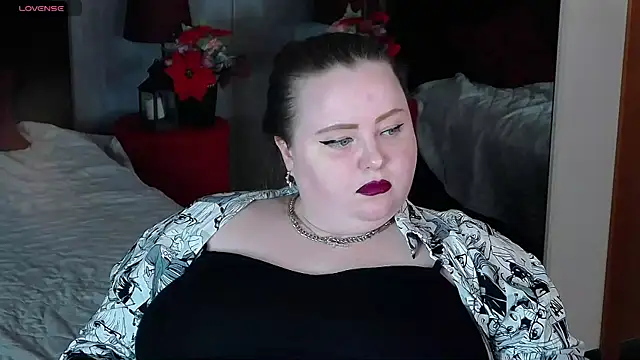 Snapshot of EMMA__CONNOR chatting on December 17, 10:34 am EMMA CONNOR online show from December 17, 10:34 am