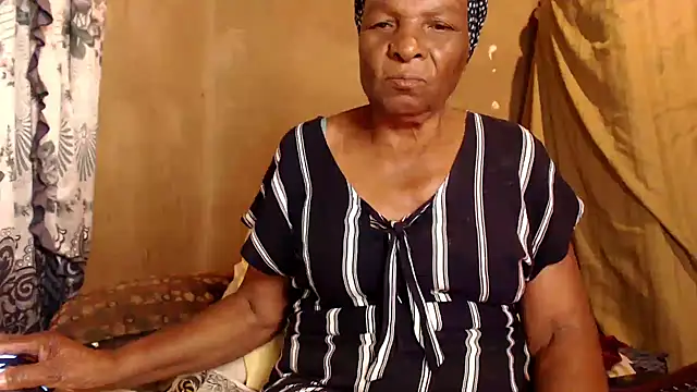 NaughtyGranny online show from July 14, 7:42 pm
