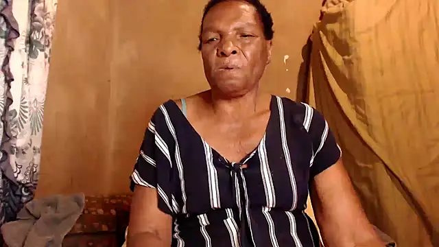 NaughtyGranny online show from July 16, 9:12 pm
