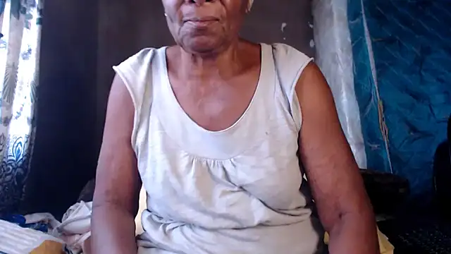 NaughtyGranny online show from May 10, 11:25 am