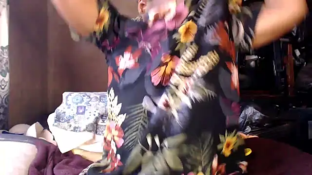 NaughtyGranny online show from December 1, 8:59 am