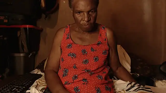 NaughtyGranny online show from February 12, 12:33 pm