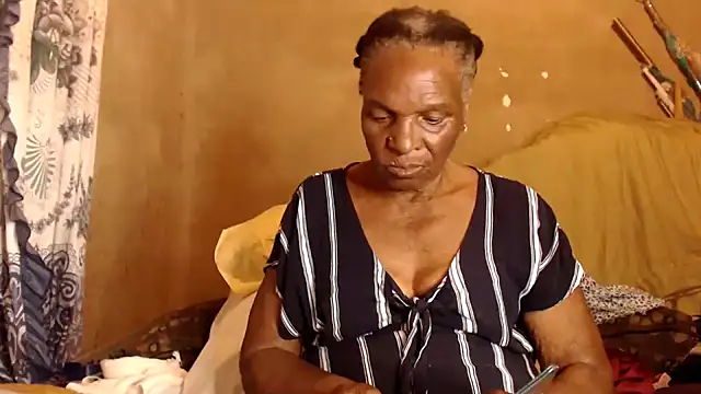 NaughtyGranny online show from January 15, 6:00 pm