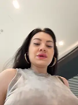 Wet  Bunny online show from June 2, 6:24 am