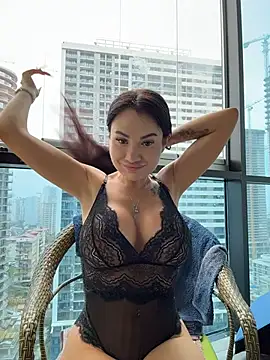 Snapshot of Wet__Bunny chatting on July 16, 6:21 am Wet Bunny online show from July 16, 6:21 am