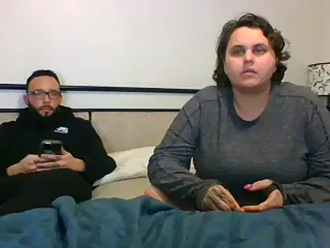 lyshaa online show from February 1, 6:43 am