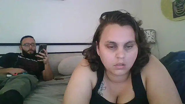 lyshaa online show from September 24, 6:25 pm