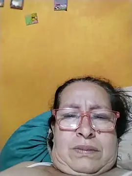 Snapshot of LaGochis07 chatting on June 20, 1:54 am LaGochis07 online show from June 20, 1:54 am