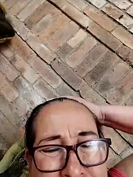 LaGochis07 online show from April 7, 7:59 pm