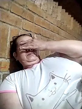 LaGochis07 online show from March 25, 12:26 pm