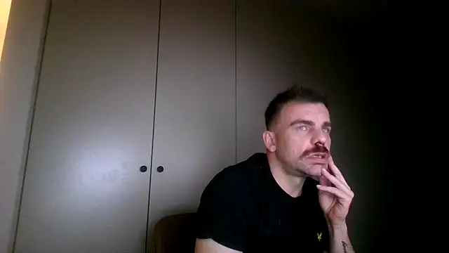 mrbigballs online show from October 26, 11:38 pm