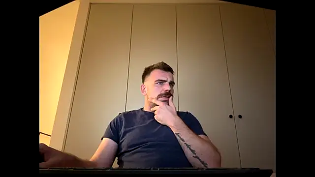 mrbigballs online show from October 25, 9:59 pm