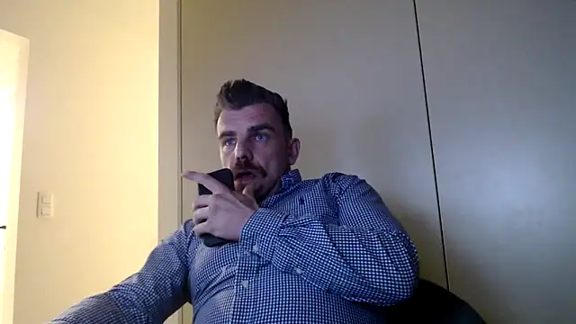 mrbigballs online show from May 1, 9:53 pm