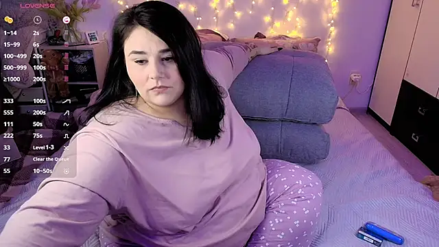 naughtykiss online show from February 27, 4:45 am