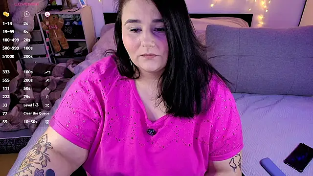 naughtykiss online show from March 12, 4:00 pm