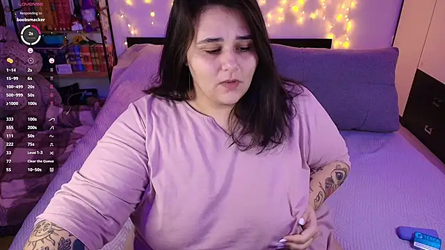 naughtykiss online show from November 18, 6:28 am