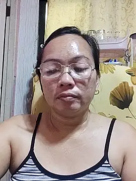 Snapshot of asianwet4u chatting on March 18, 1:57 am asianwet4u online show from March 18, 1:57 am