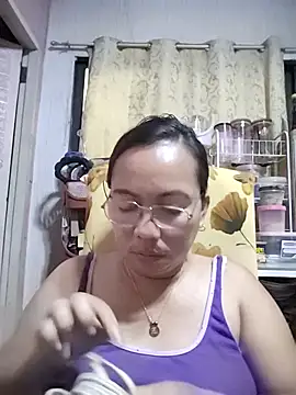 Snapshot of asianwet4u chatting on March 14, 8:10 am asianwet4u online show from March 14, 8:10 am