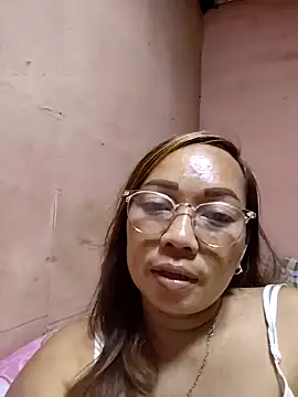 Snapshot of asianwet4u chatting on September 18, 1:58 pm asianwet4u online show from September 18, 1:58 pm