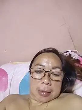Snapshot of asianwet4u chatting on June 21, 6:19 am asianwet4u online show from June 21, 6:19 am