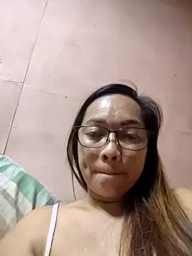 asianwet4u online show from April 3, 6:03 pm