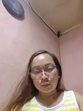 Snapshot of asianwet4u chatting on June 9, 4:41 pm asianwet4u online show from June 9, 4:41 pm