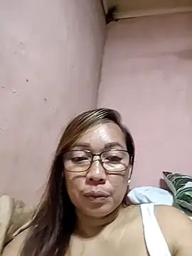 asianwet4u online show from February 25, 11:10 am