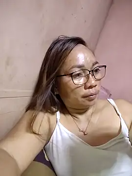 asianwet4u online show from March 8, 6:28 am