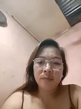 Snapshot of asianwet4u chatting on March 19, 10:31 pm asianwet4u online show from March 19, 10:31 pm