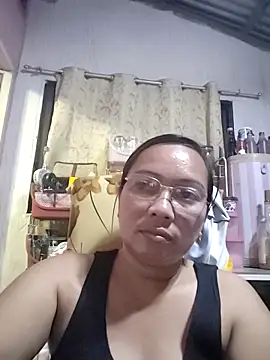 Snapshot of asianwet4u chatting on March 21, 2:40 pm asianwet4u online show from March 21, 2:40 pm