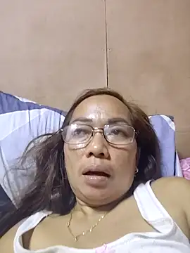 Snapshot of asianwet4u chatting on September 22, 2:01 pm asianwet4u online show from September 22, 2:01 pm