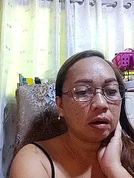 Snapshot of asianwet4u chatting on October 16, 1:36 am asianwet4u online show from October 16, 1:36 am