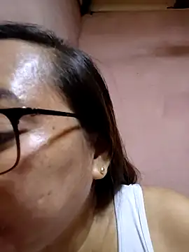 asianwet4u online show from March 30, 5:47 pm