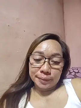 asianwet4u online show from April 6, 4:52 pm