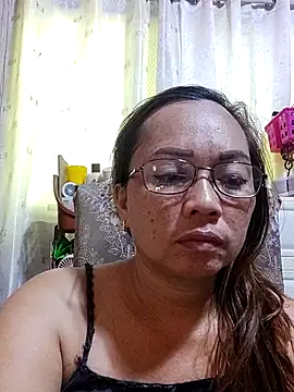 Snapshot of asianwet4u chatting on October 20, 3:30 am asianwet4u online show from October 20, 3:30 am