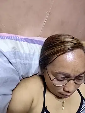 Snapshot of asianwet4u chatting on October 12, 1:07 am asianwet4u online show from October 12, 1:07 am