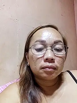 Snapshot of asianwet4u chatting on September 19, 5:28 pm asianwet4u online show from September 19, 5:28 pm