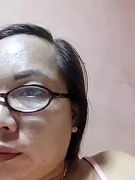 Snapshot of asianwet4u chatting on July 17, 4:32 am asianwet4u online show from July 17, 4:32 am