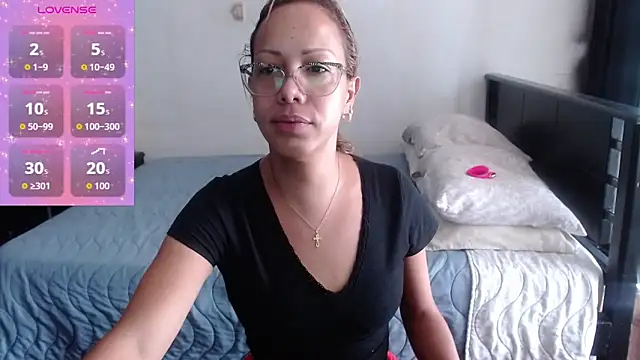 sensual nataliee online show from March 25, 2:49 pm