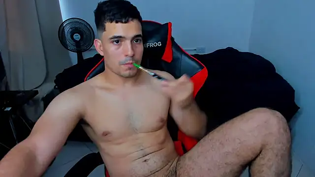 tanner hard  online show from February 26, 10:15 pm