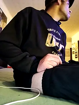 Snapshot of Codymc89 chatting on September 18, 11:19 pm Codymc89 online show from September 18, 11:19 pm