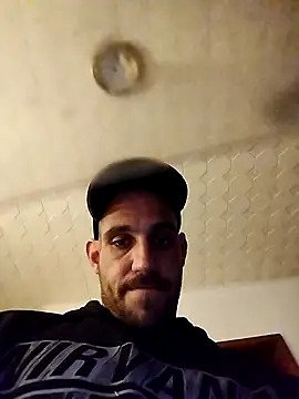 Snapshot of Codymc89 chatting on October 17, 8:32 pm Codymc89 online show from October 17, 8:32 pm