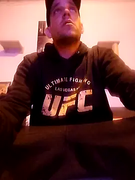 Codymc89 online show from October 21, 8:19 pm