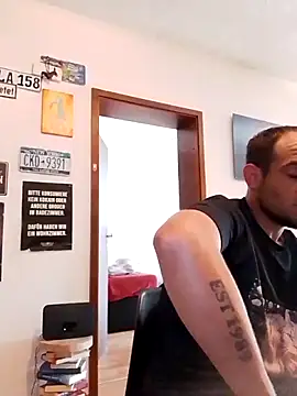 Codymc89 online show from May 25, 3:33 pm