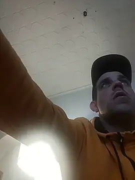 Codymc89 online show from December 4, 2:54 am