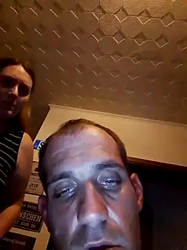 Codymc89 online show from May 23, 8:19 pm