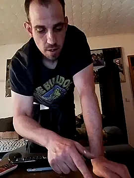 Codymc89 online show from April 9, 3:29 pm