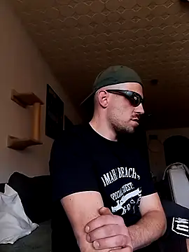 Codymc89 online show from March 4, 1:52 pm