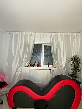 Alimela online show from April 2, 9:21 pm